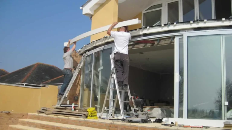 curved-glass-sunroom-installation